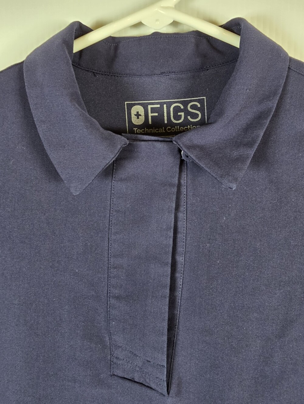 FIGS Technical Collection Womens Nala Navy Long-Sleeve Polo Top V-Placket XXS - Picture 6 of 12